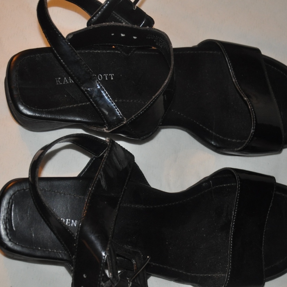 Karen Scott Women's Open-Toe Sandal, Black